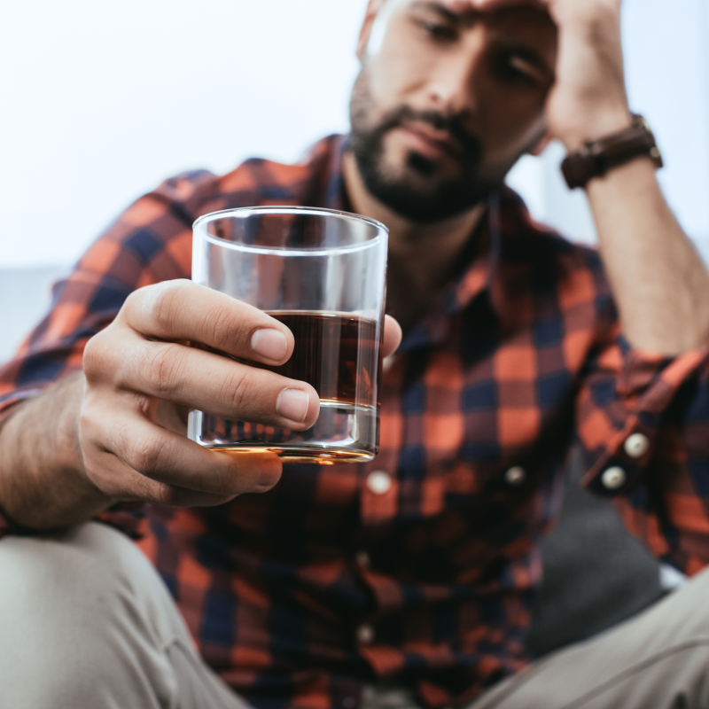 Man drinking after taking viagra | e-surgery