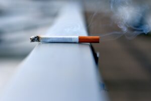 Vaping vs Smoking 